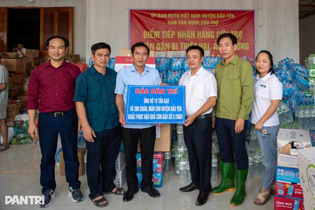 Báo Dân trí kịp thời hỗ trợ người dân Làng Nủ và huyện Bảo Yên - 4 Báo Dân trí kịp thời hỗ trợ người dân Làng Nủ và huyện Bảo Yên - 4