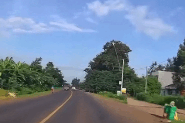 Nước mắt tang gia trong vụ xe bán tải tông 3 người tử vong ở Đắk Lắk