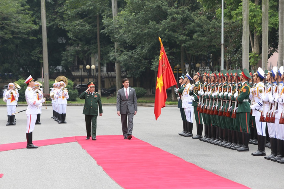 Bộ trưởng Bộ Quốc phòng Hoa Kỳ Mark Esper thăm chính thức Việt Nam - 1 Bộ trưởng Bộ Quốc phòng Hoa Kỳ Mark Esper thăm chính thức Việt Nam - 1