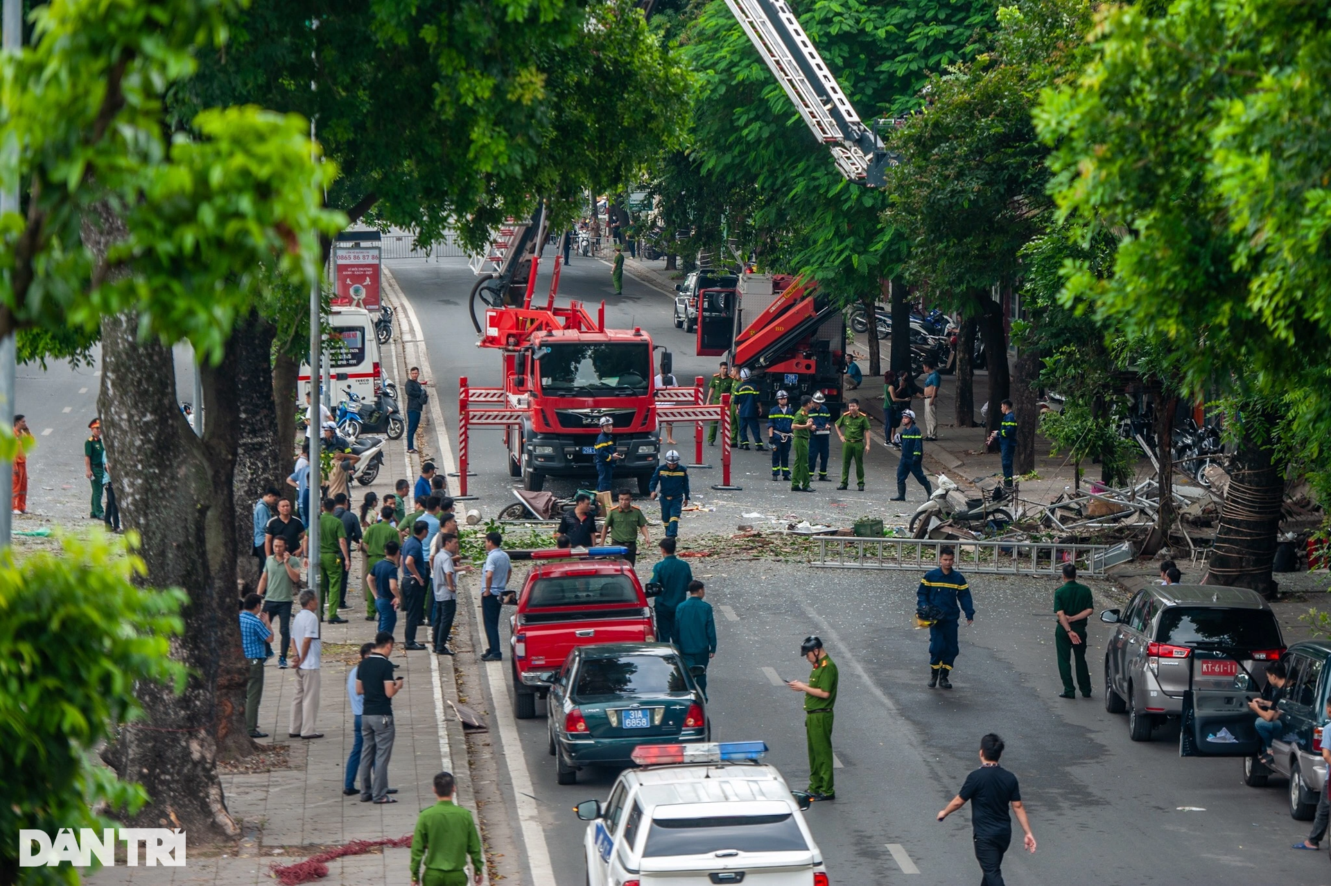 Hiện trường tan hoang sau vụ nổ lớn tại quán ăn ở Hà Nội - 5