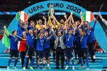 Đội tuyển Italia vô địch Euro 2020: Tòa lâu đài xây dựng từ… nỗi đau