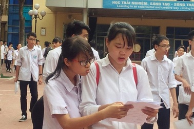 Thi môn Sinh và Văn 2018: Học sinh phải ôn tập gấp đôi năm trước