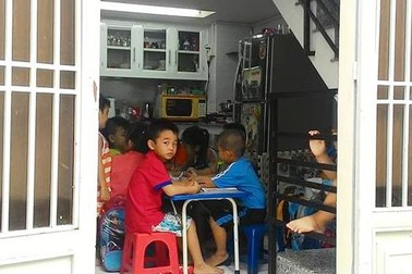 TPHCM: Xử lý giáo viên ép học sinh học thêm