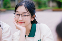 Thủ khoa tốt nghiệp THPT toàn quốc: Áp lực tới bật khóc ngay cả lúc ăn cơm