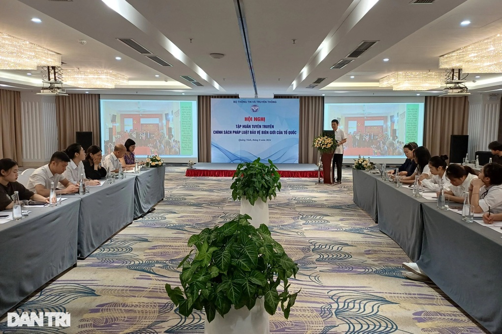 Mỗi người dân biên giới là một cột mốc sống - 1 Mỗi người dân biên giới là một cột mốc sống - 1