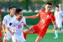 Đội tuyển Việt Nam thua nhẹ trước Kyrgyzstan
