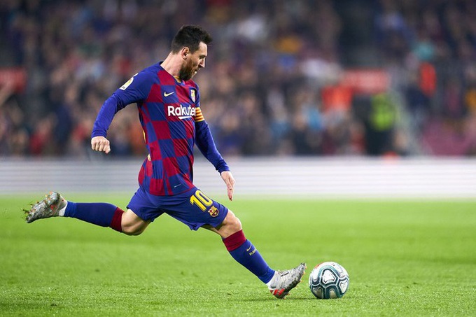 Messi đuổi kịp kỷ lục ghi bàn của Ronaldo - Ảnh 1.