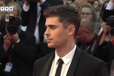 Zac Efron dự LHP Venice