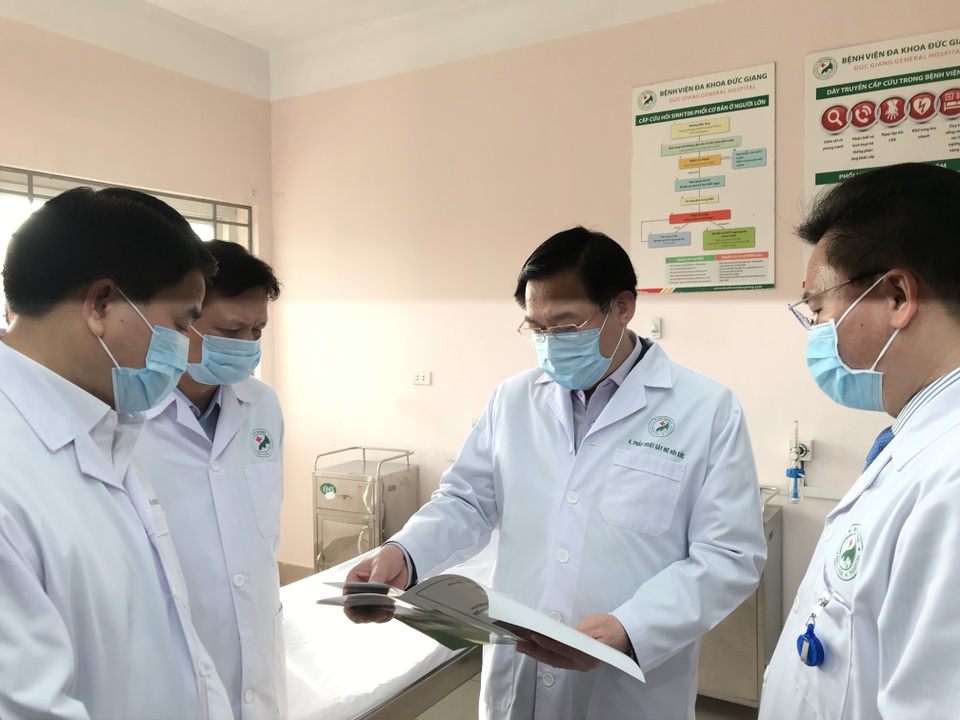 Bí thư Vương Đình Huệ kiểm tra công tác phòng, chống Covid-19 tại bệnh viện - 5 Bí thư Vương Đình Huệ kiểm tra công tác phòng, chống Covid-19 tại bệnh viện - 5