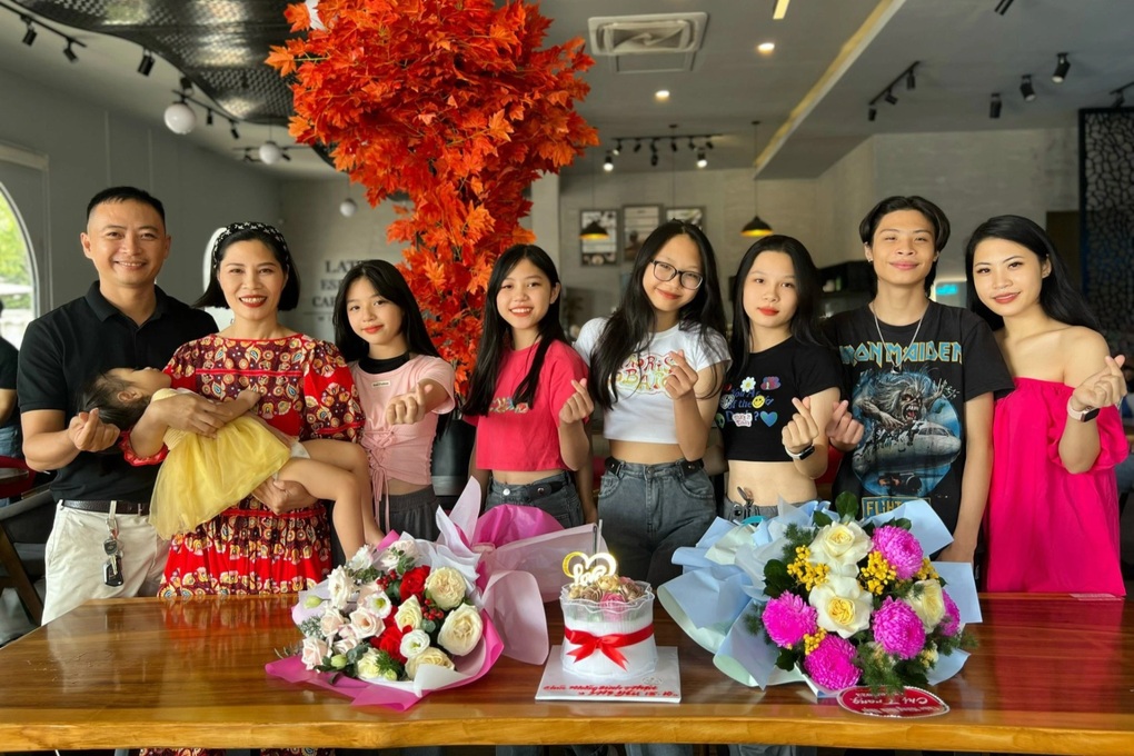 Cuộc sống của bà mẹ ở Hà Nội có 2 tử cung sinh 7 con - 9 Cuộc sống của bà mẹ ở Hà Nội có 2 tử cung sinh 7 con - 9