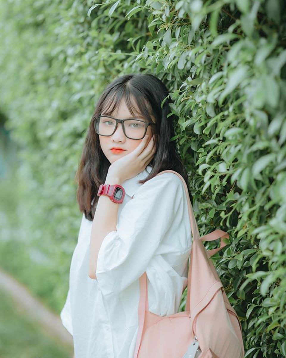 Nữ tình nguyện viên phố núi gây thương nhớ trong kỳ thi tốt nghiệp THPT - 8 Nữ tình nguyện viên phố núi gây thương nhớ trong kỳ thi tốt nghiệp THPT - 8