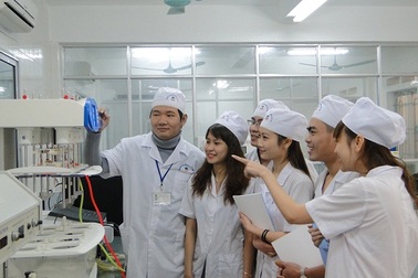 Trường Cao đẳng dược Phú Thọ (TP Việt Trì) tuyển sinh năm 2016