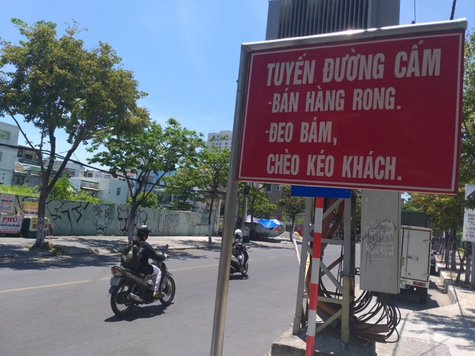 Đà Nẵng tăng cường kiểm tra, xử lý tình trạng xin ăn biến tướng dịp Tết - 1 Đà Nẵng tăng cường kiểm tra, xử lý tình trạng xin ăn biến tướng dịp Tết - 1