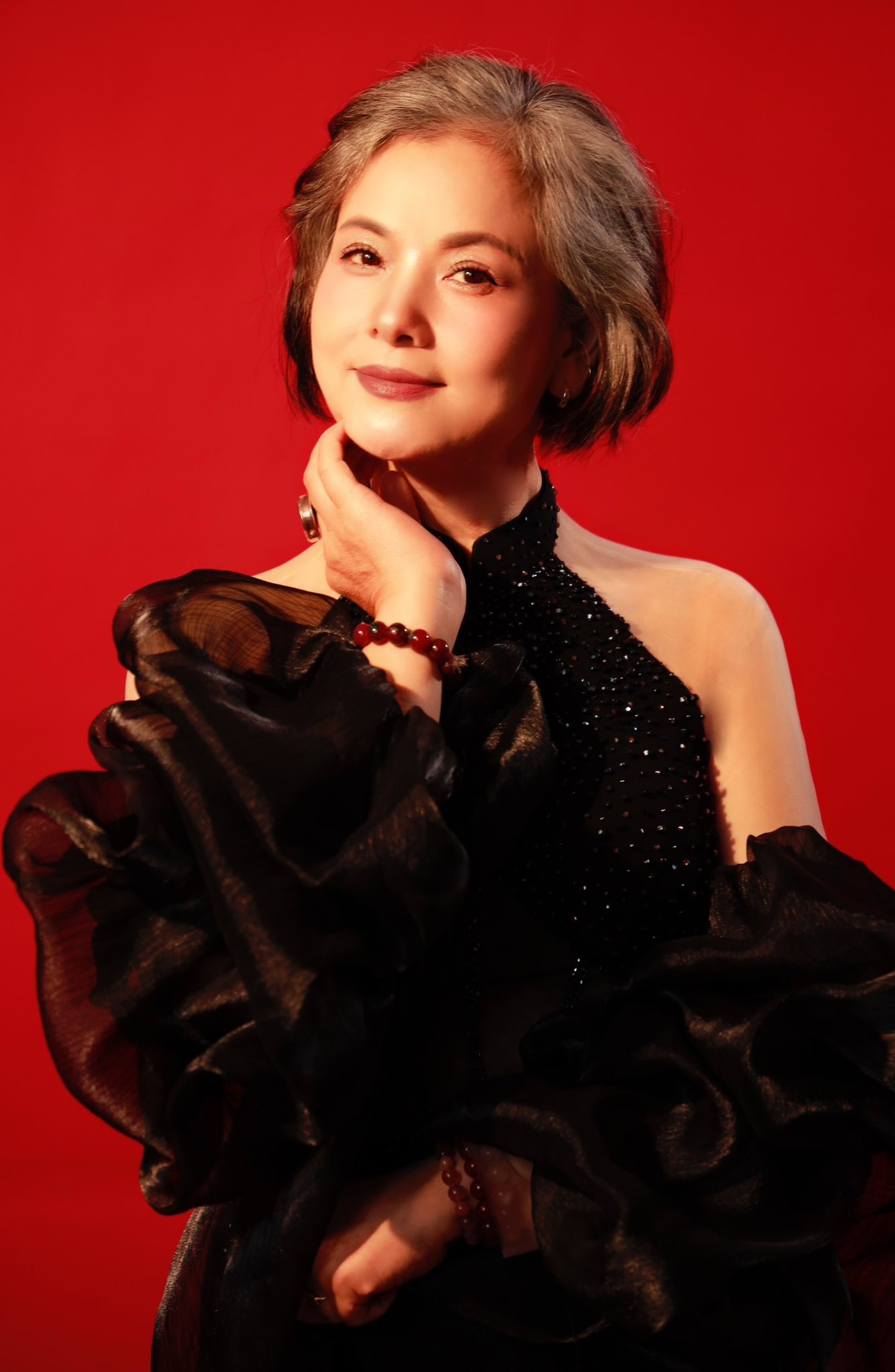 NSND Thu Quế kể lý do để tóc bạc trắng - 3