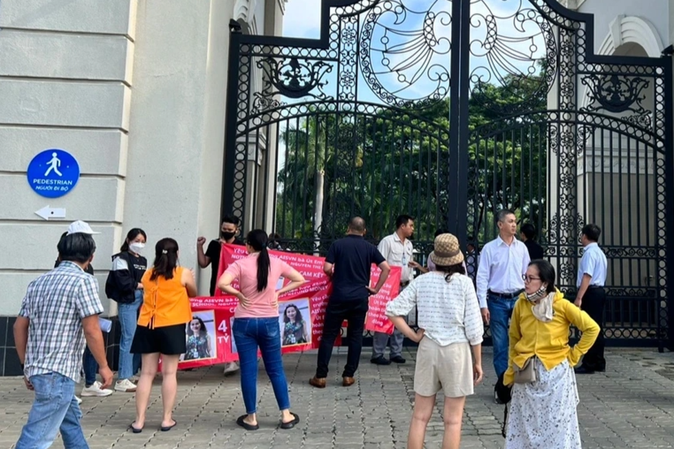 Từ vụ trường Quốc tế Mỹ, lộ kẽ hở khiến bố mẹ cầm lưỡi dao để con đi học - 6