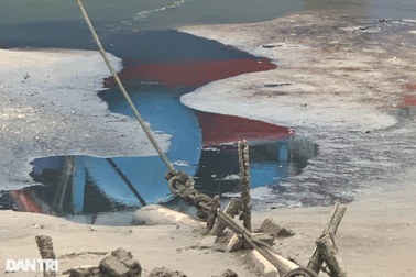 Nửa đêm sang "xin" nhà máy bột cá tạm dừng cho dân nghỉ!