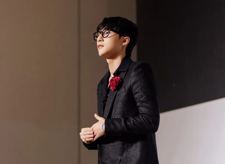 Sơn Tùng M-TP sẽ ra mắt mạng xã hội mang thương hiệu cá nhân - 1 Sơn Tùng M-TP sẽ ra mắt mạng xã hội mang thương hiệu cá nhân - 1