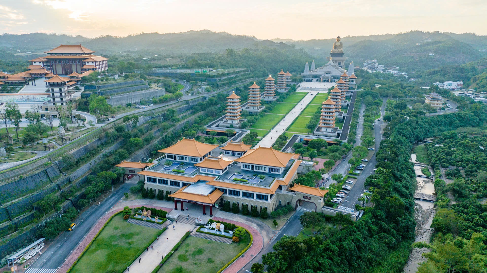 Bảo tàng có xá lợi răng Phật và hệ cung điện ngầm 100 năm mở cửa một lần - 1