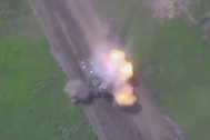 Rộ video UAV "sát thủ" Nga nghi phá hủy 2 xe tăng Leopard Ukraine