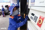 Giá xăng quay đầu giảm, có loại giảm hơn 1.200 đồng/lít