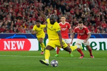 Lukaku đá phạt đền thành công, Inter Milan thắng dễ Benfica