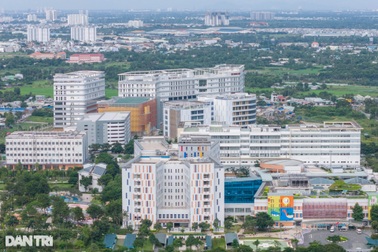 Những con số khổng lồ của y tế TPHCM sau sáp nhập