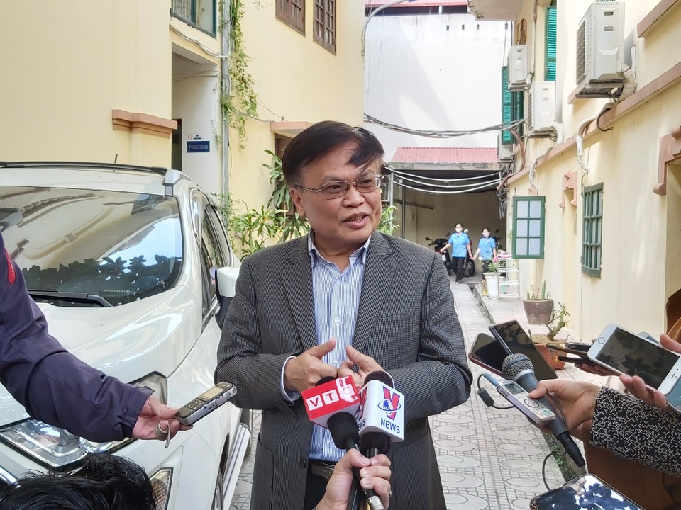 TS. Nguyễn Đình Cung: Tôi bị chửi vì đề nghị cắt bỏ điều kiện kinh doanh - 1 TS. Nguyễn Đình Cung: Tôi bị chửi vì đề nghị cắt bỏ điều kiện kinh doanh - 1
