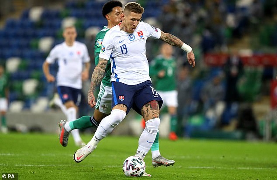 Xác định xong 4 đội bóng cuối cùng dự Euro 2020 - 6 Xác định xong 4 đội bóng cuối cùng dự Euro 2020 - 6