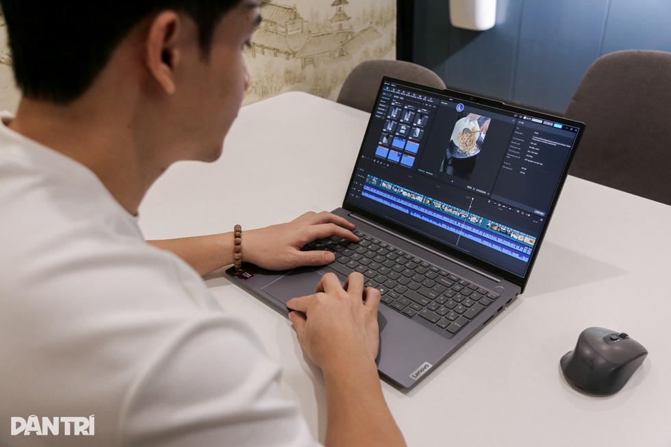 Ông bố thất nghiệp kho nồi thịt, bất ngờ mở lối kiếm bộn tiền từ TikTok - 6 Ông bố thất nghiệp kho nồi thịt, bất ngờ mở lối kiếm bộn tiền từ TikTok - 6