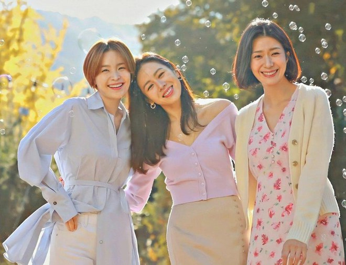 Ảnh mặc váy cưới của chị đẹp Son Ye Jin gây sốt - 3 Ảnh mặc váy cưới của chị đẹp Son Ye Jin gây sốt - 3