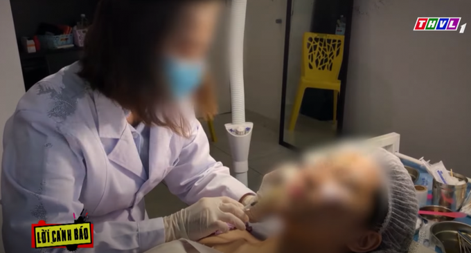 Với hàng xách tay trôi nổi, thậm chí là hàng chính hãng nhưng không được bảo quản đúng cách, có thể làm biến đổi, khi tiêm vào người gây nên áp xe, viêm khi tiêm.
