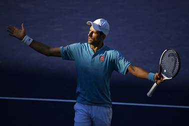 Indian Wells: Djokovic lại “ôm hận” bởi Kyrgios, Federer đánh bại Nadal