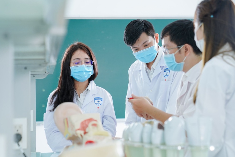Vừa tốt nghiệp, nhiều tân cử nhân đã hét lương hơn 20 triệu đồng/tháng - 1 Vừa tốt nghiệp, nhiều tân cử nhân đã hét lương hơn 20 triệu đồng/tháng - 1