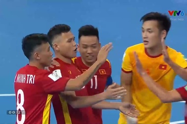 Bàn thắng của Đình Hùng vào lưới tuyển futsal Brazil