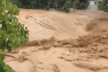 Gần 3.500 hộ dân ở Thanh Hóa bị chia cắt, cô lập do mưa bão Kajiki