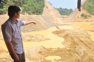 Quảng Nam: Huyện có “bật đèn xanh” cho doanh nghiệp khai thác vàng sa khoáng?