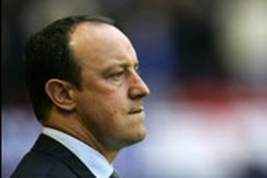 15 triệu bảng để giữ chân Benitez