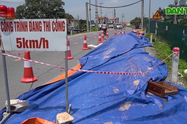 Hà Nội: Thi công nhà máy nước gây nứt lún đê, nhà dân trước mùa mưa bão