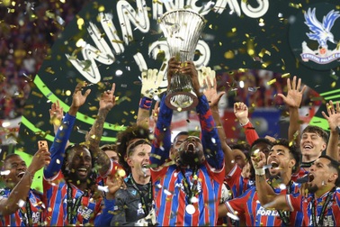 Thắng đối thủ Tây Ban Nha, Crystal Palace vô địch Conference League