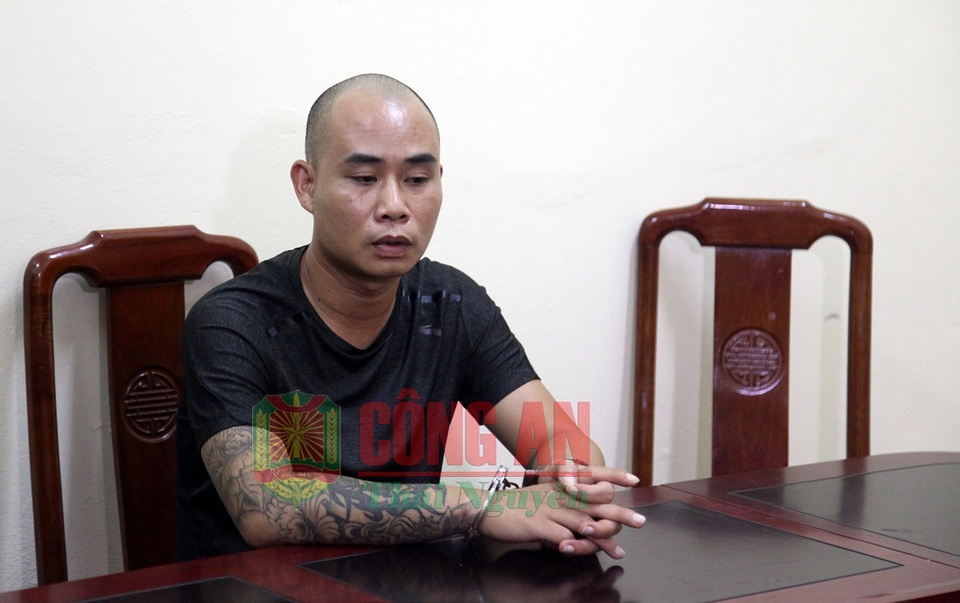 Khởi tố, bắt tạm giam 4 tháng kẻ bắn 2 người thương vong ở Thái Nguyên - 1 Khởi tố, bắt tạm giam 4 tháng kẻ bắn 2 người thương vong ở Thái Nguyên - 1