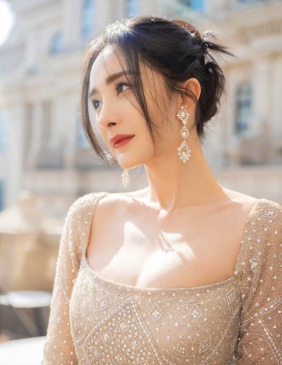 Dàn mỹ nhân Hoa ngữ đọ sắc trong đêm hội thời trang - 32 Dàn mỹ nhân Hoa ngữ đọ sắc trong đêm hội thời trang - 32