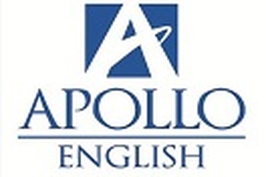 Minh Trang - “Sếp” phó giỏi tiếng Anh 