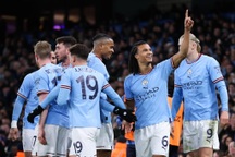 Man City hất văng Arsenal khỏi FA Cup
