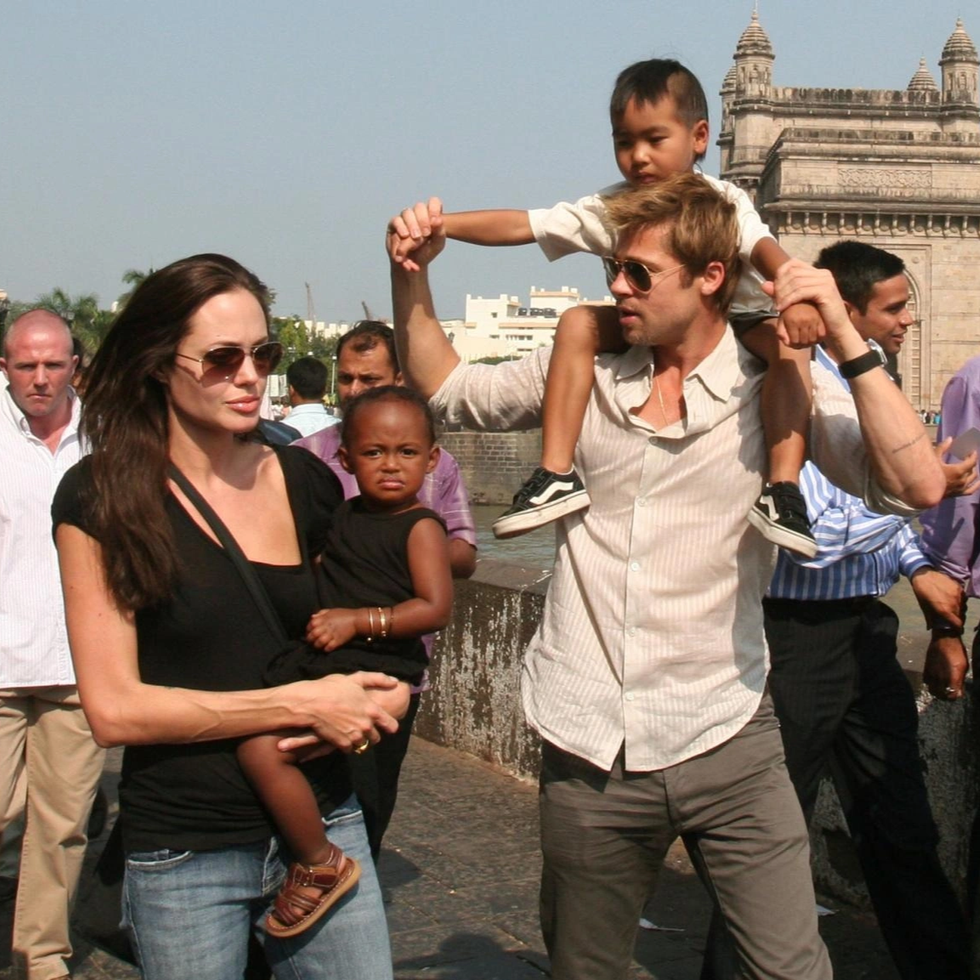 Angelina Jolie tìm niềm an ủi bên cô con gái 15 tuổi giữa bộn bề lo toan - 11