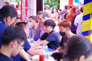 Cùng chuyên gia "bắt trend" để đồng hành cùng con chọn đúng ngành nghề tương lai