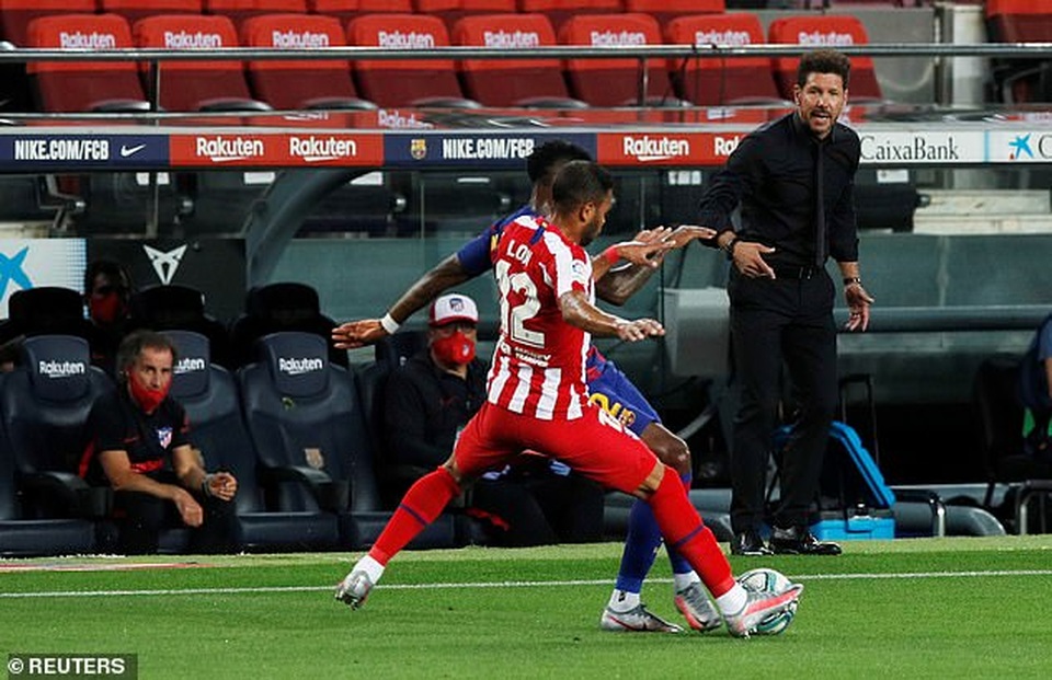 Messi ghi bàn, Barcelona hòa Atletico trong trận cầu có 3 quả penalty - 9 Messi ghi bàn, Barcelona hòa Atletico trong trận cầu có 3 quả penalty - 9