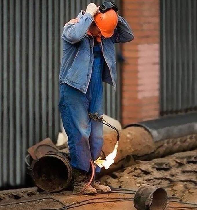 20 lý do vì sao đàn ông lại thường ra đi trước phụ nữ: Bức ảnh số 4 nhìn đã thấy đau tim - Ảnh 18.