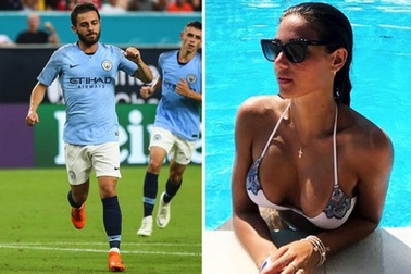 Bạn gái ngôi sao Man City diện bikini khoe dáng nóng bỏng