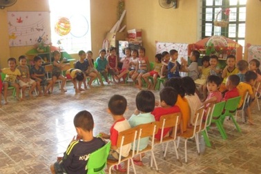 “Ép” phụ huynh đóng tiền để xây dựng trường đạt chuẩn