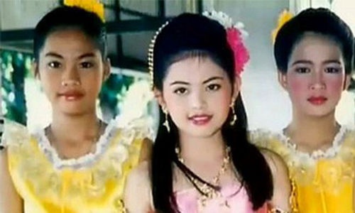 Mê mẩn vòng eo siêu thực của mỹ nhân lai nổi danh Thái Lan - 2